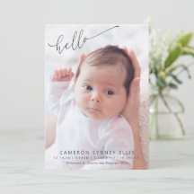 モダンなミニマリストのエレガントなハローベイビー写真誕生