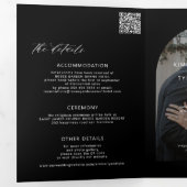 モダンなミニマリストの写真 ウェディング RSVP 詳細 黒 三つ折り招待状 (内部最初)
