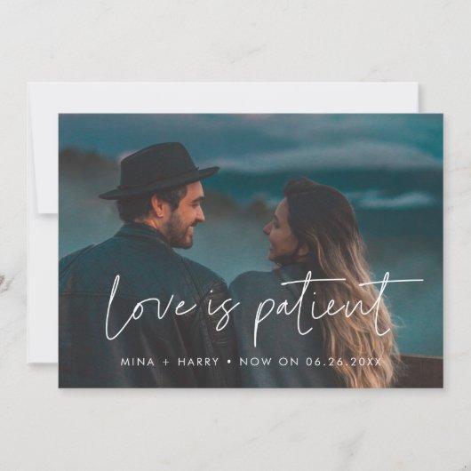 モダンなミニマリストスタイルの愛は忍耐強い結婚式の最新情報 案内状 (正面)