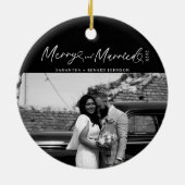 モダンなメリーマリーの新婚クリスマス セラミックオーナメント (裏面)