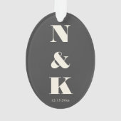 モダンなモノグラムの黒と白の結婚式 オーナメント (裏面)