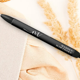 モダンなモノグラムスクリプトカリグラフィーイニシャルネーム 黒ボールペン