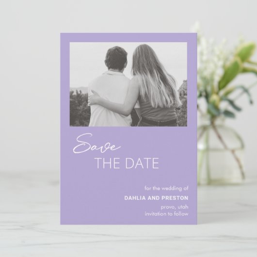 モダンなライラックの写真の結婚式 セーブザデート (スタンド正面)