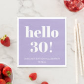 モダンなラベンダー・パープルの30歳の誕生日パーティー スタンダードランチョンナプキン (インサイチュ)
