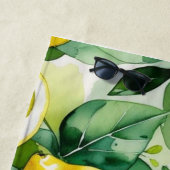 モダンなレモン ブルー フラワースクリプト ブライズシャワー ビーチタオル (インサイチュ)