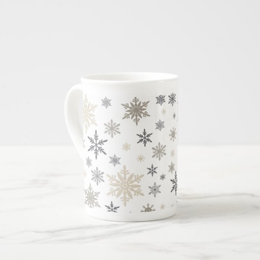 モダンなヴィンテージの雪片 ボーンチャイナマグカップ (正面左)