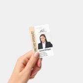 モダンな企業従業員写真ロゴ名ピーチID バッジ (手持ち)