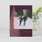 モダンな偽のローズゴールドのクリスマスツリーとプラムの写真 シーズンカード (スタンド正面)