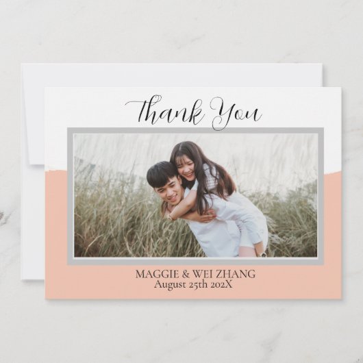 モダンな写真とスクリプトテキストの結婚式お礼カード 招待状 (正面)