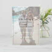 モダンな写真の結婚式招待状　エレガントなタイポグラフィ 招待状 (スタンド正面)