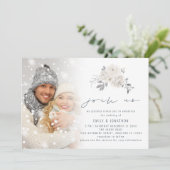 モダンな写真オーバーレイ 白い花 お招き ウェディング 招待状 (スタンド正面)
