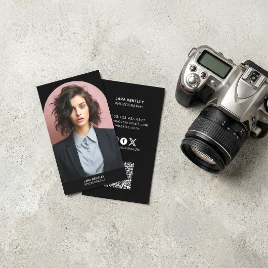 モダンな写真スタイリストのソーシャルメディアQRコード 名刺