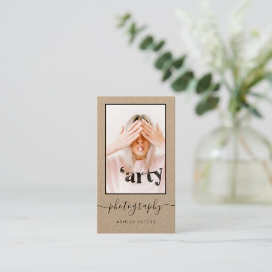 モダンな写真撮影の黒のクラフトの原稿の写真 名刺 (スタンド正面)