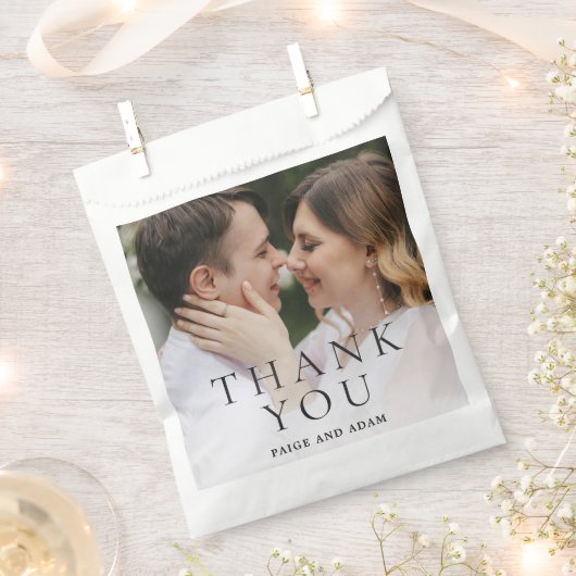 モダンな写真編集スタイルの結婚式 フェイバーバッグ (クリップ留めされた状態)