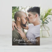 モダンな写真 LGBTQ カップルシャワー 招待状 (スタンド正面)