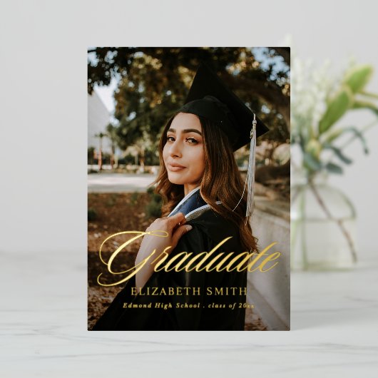 モダンな卒業スクリプトの写真4枚 卒業パーティー 箔招待状 (立ち正面)