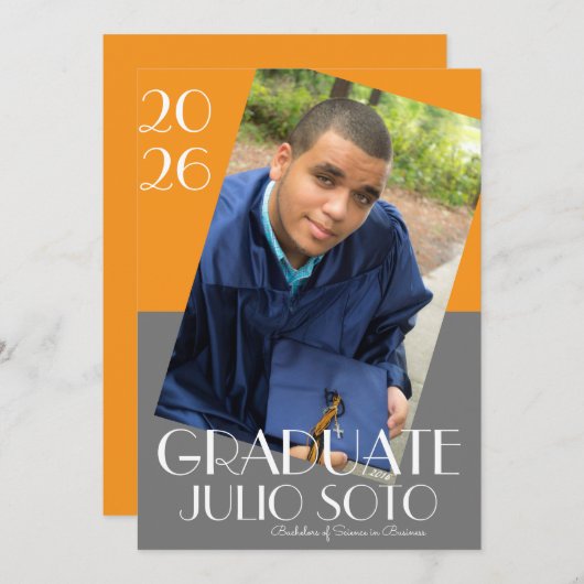 モダンな卒業タイポグラフィ 2026 フォト 招待状 (正面/裏面)