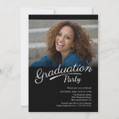モダンな卒業式ブラシスクリプト写真パーティー招待状 招待状 (裏面)