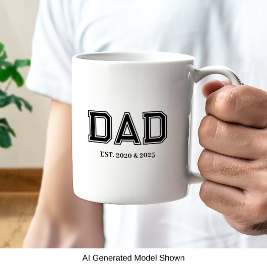 モダンな大学風タイポグラフィで「Dad Established」 コーヒーマグカップ