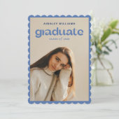 モダンな大胆な写真付き卒業発表 招待状 (スタンド正面)