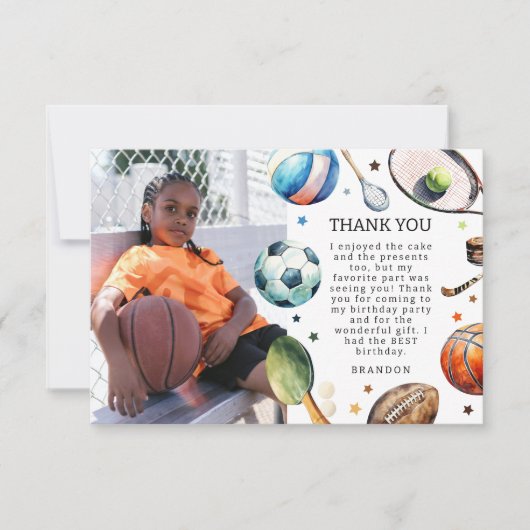 モダンな子供のスポーツの誕生日パーティー サンキューカード (正面)