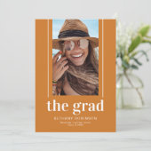 モダンな幾何学模様のオレンジ色の写真卒業カード 案内状 (スタンド正面)