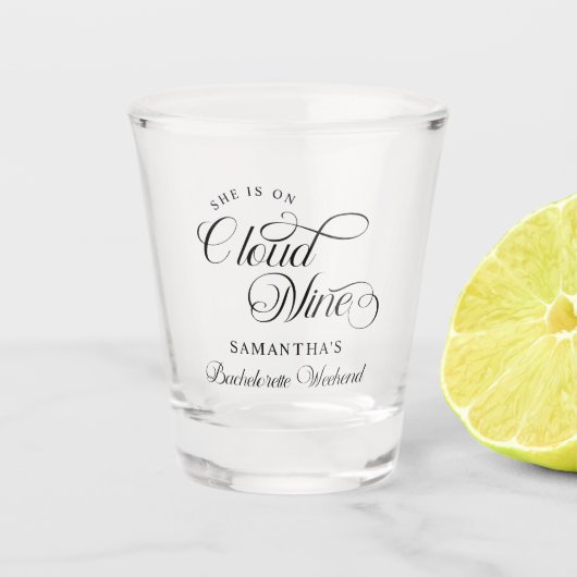モダンな彼女のクラウド9バチェロレッテウィークエンド ショットグラス (正面)
