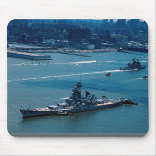 モダンな戦艦、"USS Wisconsin"、ニューヨーク、米国 マウスパッド