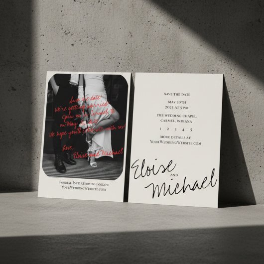 モダンな手書きオーバーレイ写真の結婚式延期通知 招待状