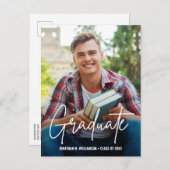 モダンな手書きスクリプト卒業生カスタム写真 案内ポストカード (正面/裏面)