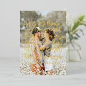 モダンな手書きタイポグラフィーのホリデー写真カード 箔シーズンカード (立ち正面)