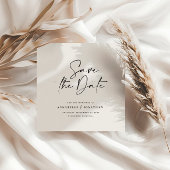 モダンな手書きタイポグラフィーの結婚発表 セーブザデート