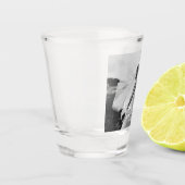 モダンな新婚夫婦の写真入りオーダーメイドウェディンググラス ショットグラス (左)