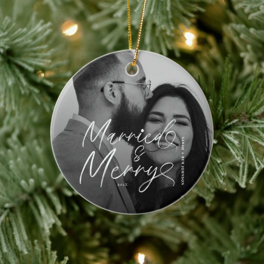 モダンな既婚者と幸せな新婚のクリスマス セラミックオーナメント (ツリー)