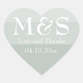 モダンな書体が美しいセージグリーンの結婚式 ハートシール