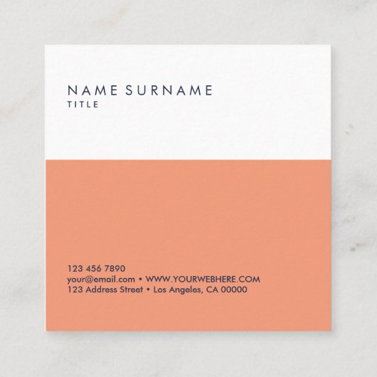 モダンな最小主義のきれいなレイアウトのタイポグラフィのロゴ スクエア名刺 (裏面)