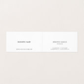 モダンな最小主義のエレガントでシンプルな専門の上品 名刺 (内部フラット)