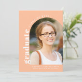 モダンな桃のアーチ写真 2024 卒業式 案内状 (スタンド正面)