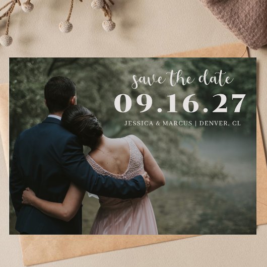 モダンな横向き結婚式フォト セーブザデート