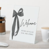モダンな水彩エレガントブラックボウウェルカムサイン 台座サイン (インサイチュ)