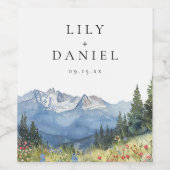 モダンな水彩山のワイルドフラワーウェディング ワインラベル (シングルラベル)