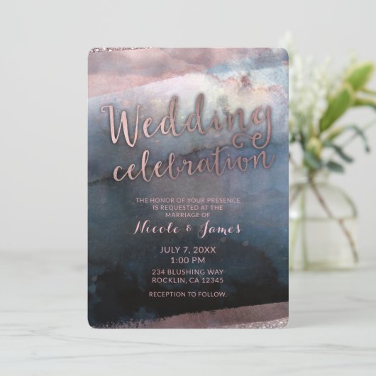 モダンな水彩画のブルーとローズゴールドピンクのウェディング 招待状 (スタンド正面)