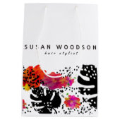 モダンな水彩画の花のはっきりしたなMonsteraパターン ミディアムペーパーバッグ (裏面)