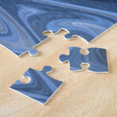 モダンな波状グラデーションの青い水マーブル ジグソーパズル (側面)