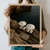 モダンな海岸の隠れ家 ミニマリストの白い椅子 ポスター