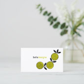 モダンな淡黄緑の花柄 名刺 (スタンド正面)