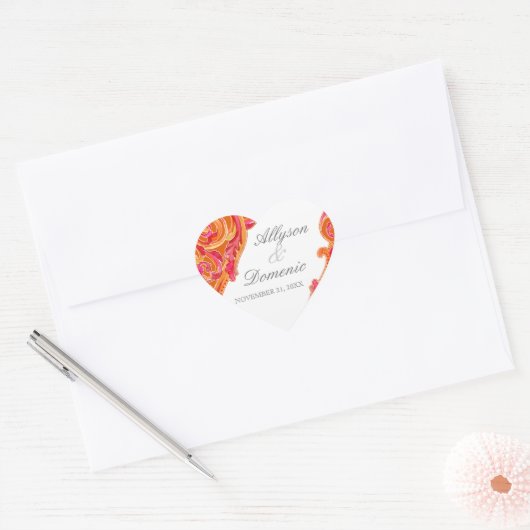 モダンな渦巻の華麗さのハートの蜜柑のオレンジ ハートシール (封筒)