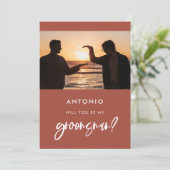 モダンな焼きレンガの色のグルームズマン提案写真カード 招待状 (スタンド正面)