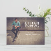 モダンな男性のスタイリッシュな写真 卒業パーティー 招待状 (スタンド正面)