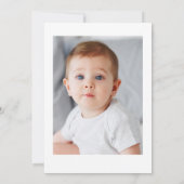 モダンな白のクロス 青い花 フローラル デディケーション 招待状 (裏面)